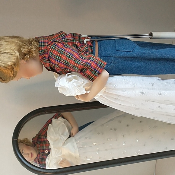 Norman Rockwell Cover Girls Porcelain Dolls " The Prom Dress " - Picture 1 of 14